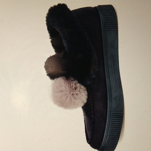 Shoe Style Slip-on Slippers - Picture 2 of 5